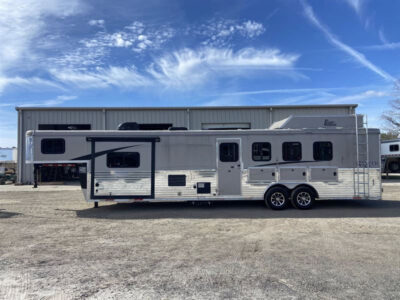 2018 Bison Ranger 4 Horse 13' Living Quarters