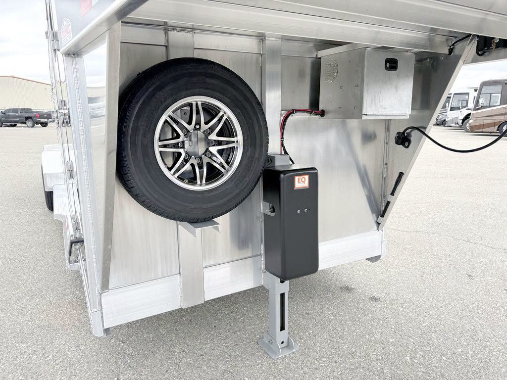 2027 Cimarron Lonestar – PREMIUM STOCK GOOSENECK TRAILER - Image 3
