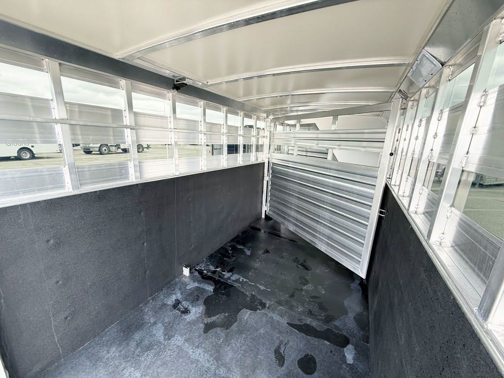 2027 Cimarron Lonestar – PREMIUM STOCK GOOSENECK TRAILER - Image 5
