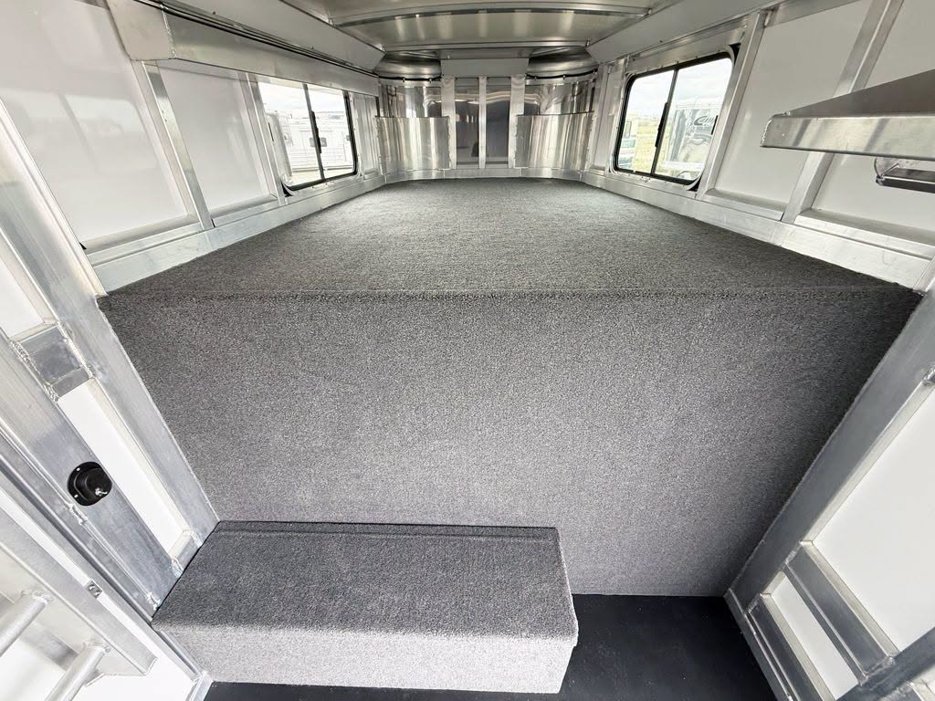 2027 Cimarron Lonestar – PREMIUM STOCK GOOSENECK TRAILER - Image 12