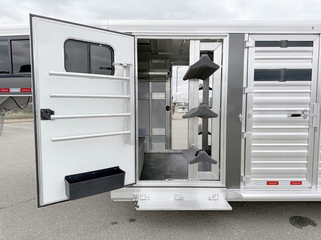 2027 Cimarron Lonestar – PREMIUM STOCK GOOSENECK TRAILER - Image 9